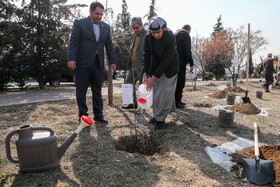 مراسم روز درختکاری با حضور شینا انصاری، رییس سازمان محیط زیست و برخی سفرای خارجی مقیم ایران