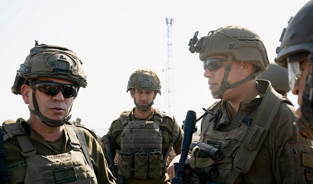 عودید بسیوک از سمت چپ رئیس بخش عملیات ارتش رژیم صهیونیستی استعفا کرد