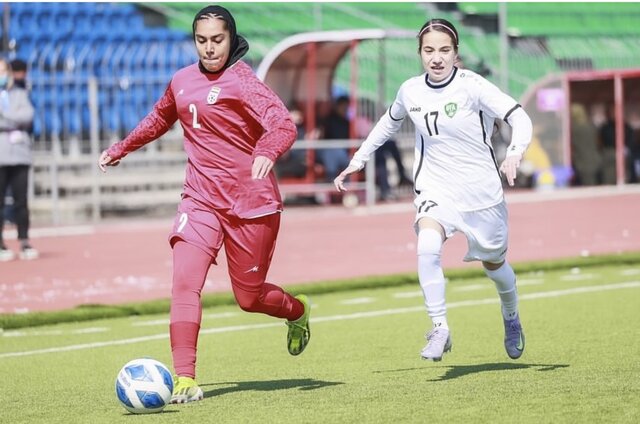 عکس آرشیوی است برد دختران فوتبال ایران مقابل قرقیزستان