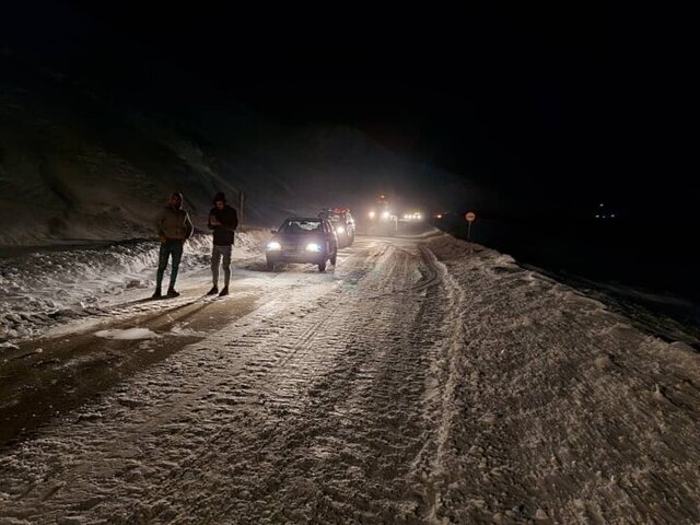 عکس تزئینی است ۱۶ محور مواصلاتی فارس برفی یا بارانی است