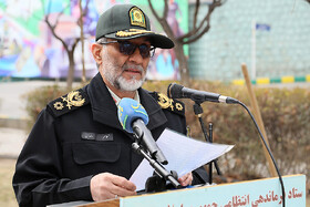 کارفرمایانی که به اتباع غیرمجاز کار دهند مرتکب عمل مجرمانه ‌می‌شوند