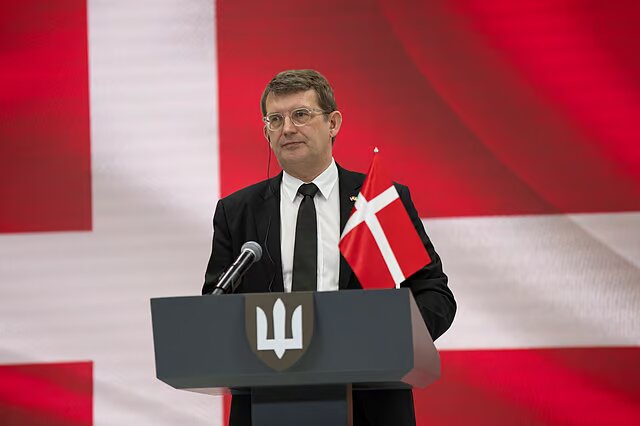 وزیر دفاع دانمارک وزیر دفاع دانمارک: ترامپ نمیتواند نقشه خود را درباره گرینلند عملی کند