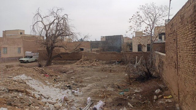 آتشسوزی درختان «خانهباغ تاریخی» سمنان در روز درختکاری