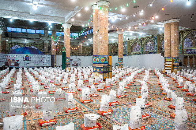 عکس تزئینی است توزیع ۱۸ هزار و ۲۸۵ سبد غذایی بین نیازمندان زنجانی