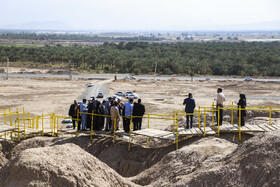 بازدیدسیدرضا صالحیامیری،وزیر میراث فرهنگی ازتپه کُنارصندل جیرفت