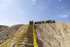 بازدیدسیدرضا صالحیامیری،وزیر میراث فرهنگی ازتپه کُنارصندل جیرفت