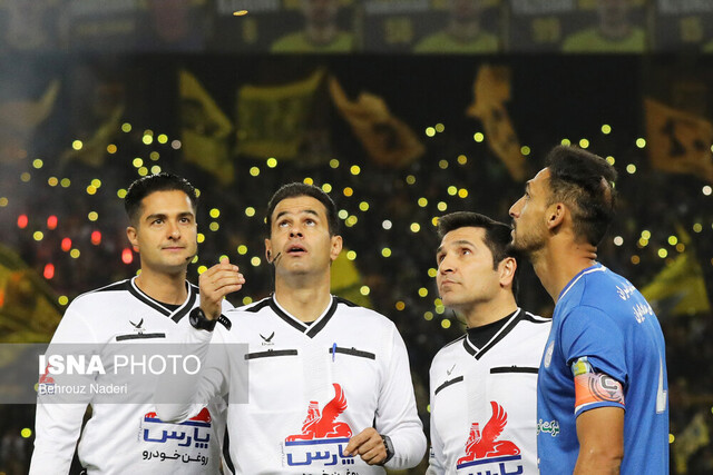 شکایت سپاهان از تیم داوری / صوت اتاق ویاِیآر را منتشر کنید شکایت سپاهان از تیم داوری / صوت اتاق ویاِیآر را منتشر کنید