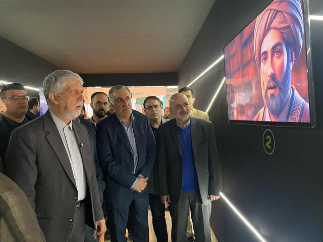 بازدید وزیر فرهنگ از سیودومین نمایشگاه قرآن کریم