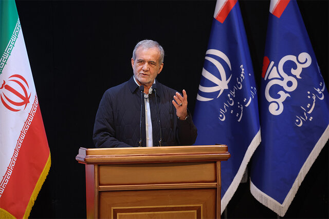 ویدیو/ پزشکیان: مصرف بیرویه از مشکلات اصلی حوزه انرژی است ویدیو/ پزشکیان: مصرف بیرویه از مشکلات اصلی حوزه انرژی است