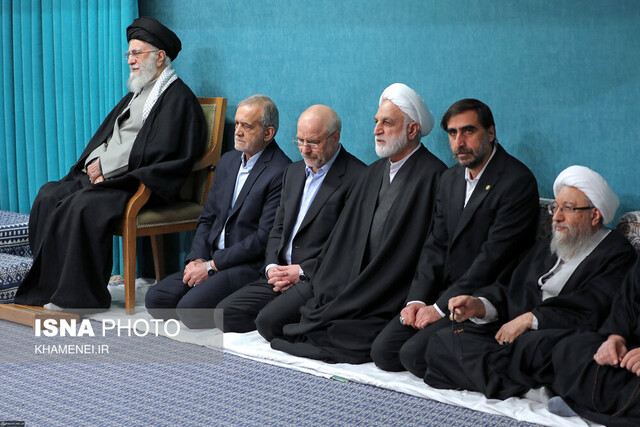 حضرت آیتالله خامنهای: ایران توقعات دولتهای قلدر را نخواهد پذیرفت