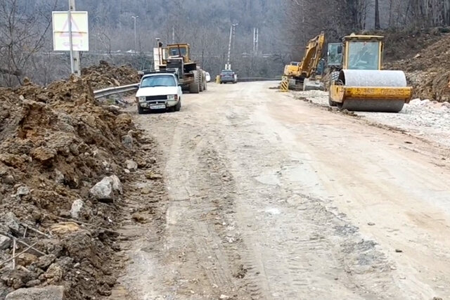 ویدیو/ محور چالوس - مرزن آباد دوشنبه زیر بار ترافیک میرود ویدیو/ محور چالوس - مرزن آباد دوشنبه زیر بار ترافیک میرود