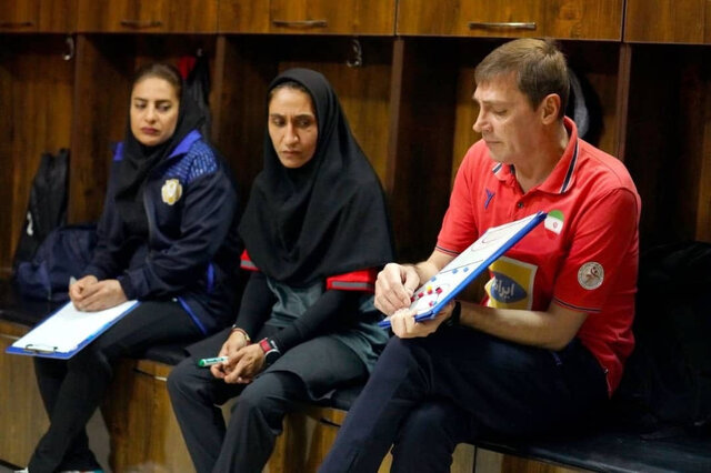 مربی روس هندبال ایران: جالبترین سنت نوروز هفتسین است/ هدف اصلی هندبال ایران قهرمانی آسیاست