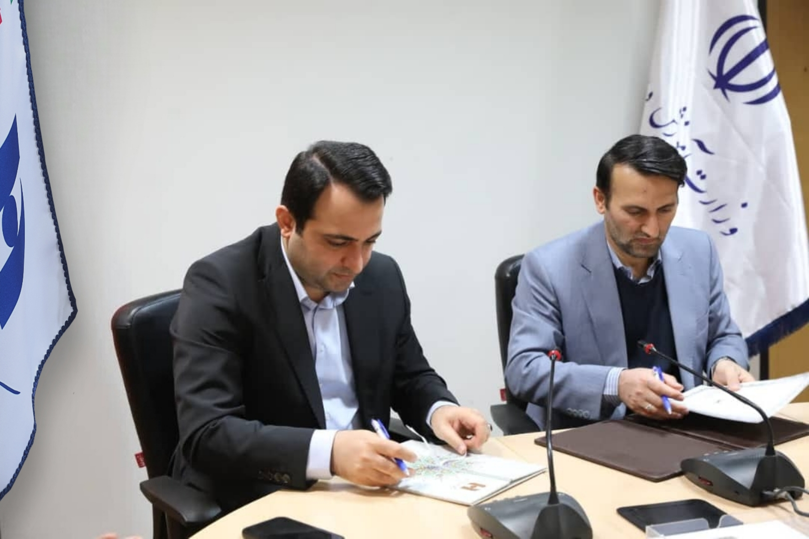 وزارت آموزش و پرورش و بانک صادرات ایران تفاهمنامه همکاری امضا کردند