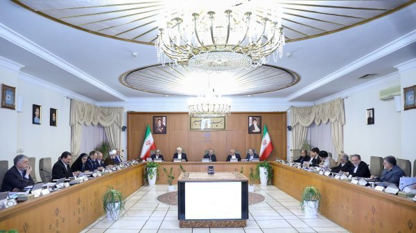 بسته خبری ایران اکونومیست از اخبار رئیسجمهور در ۲۴ ساعت گذشته