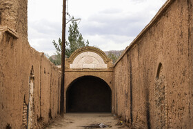 بیمارستان مرسلین مربوط به دوره قاجار است و در کرمان، خیابان باستانی پاریزی واقع شده، این اثر در آبان ۱۳۷۵ به‌عنوان یکی از آثار ملی ایران به ثبت رسیده است