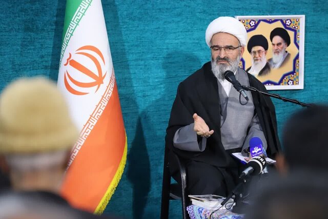 درخواست مطیعی از مدیران برای پس گرفتن پرونده شکایت از رسانهها