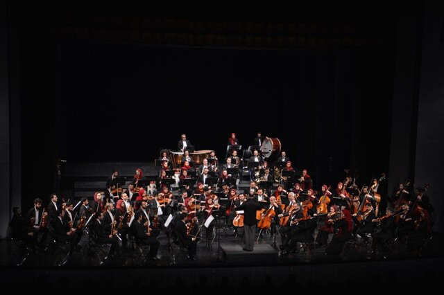 ارکستر سمفونیک تهران با ترانههای کلاسیک سال را به پایان رساند