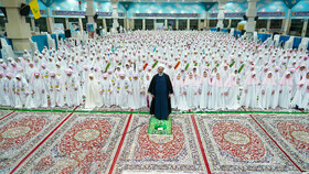  اقامه نماز در جشن روزه اولی ها در بجنورد