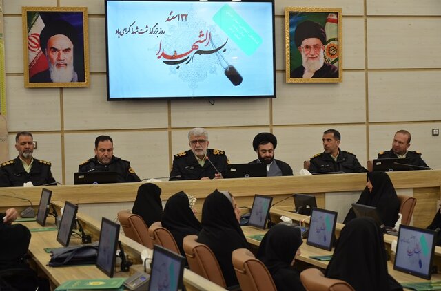 تلاش دشمن برای فاصله گرفتن جامعه از راه شهداست تلاش دشمن برای فاصله گرفتن جامعه از راه شهداست