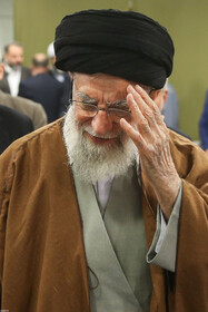 دیدار جمعی از شاعران و اهالی فرهنگ و ادب فارسی با رهبر انقلاب