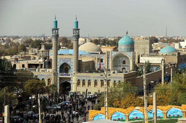 سفره افطاری‌ حرم‌ جعفربن موسی الکاظم‌؛ نمادی از مهربانی و همدلی 