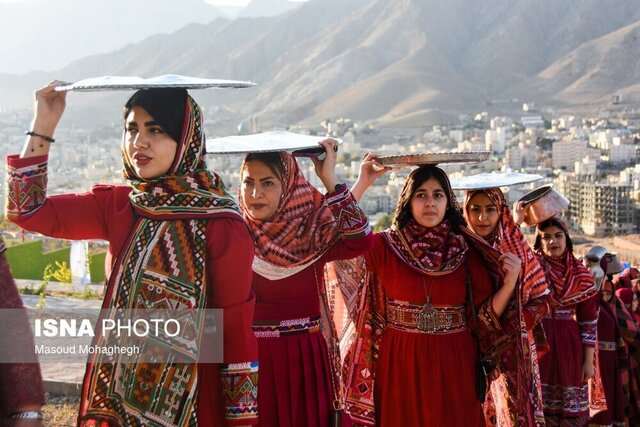 تصویر آرشیوی است آیین نوروزخوانی در مهدیشهر اجرا میشود