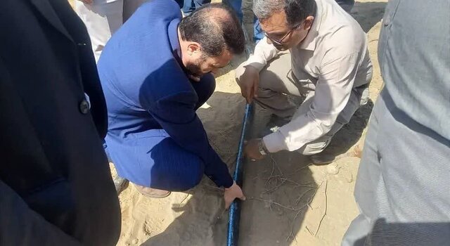 کشف ۴ انشعاب برای سرقت از خط لوله فرآوردههای نفتی در هرمزگان + فیلم