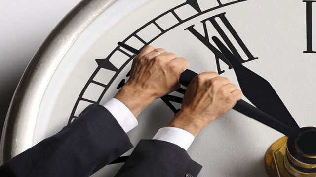 ساعت رسمی تغییر می کند یا نه؟ ساعت رسمی تغییر می کند یا نه؟