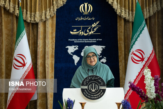 مهاجرانی: در حال دفاع از خود هستیم/ درهای دیپلماسی را نمی‌بندیم