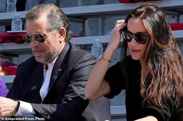 از چپ، هانتر و اشلی بایدن ترامپ به حفاظت ویژه بایدنها پایان داد