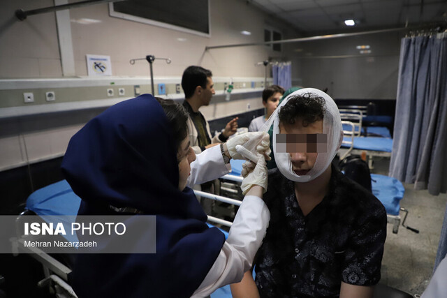 تصویر آرشیوی است ارائه خدمات درمانی به ۱۹۴ مصدوم چهارشنبهسوری در همدان
