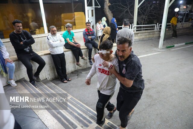 کودکآزاری در شب چهارشنبهسوری/ مسئولان کشور این عکسها را دیدهاند؟