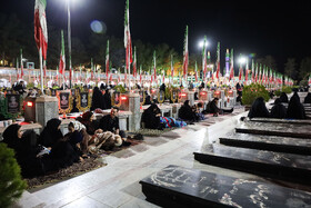 لیالی قدر؛ شب نوزدهم ماه مبارک رمضان در گلزار شهدای کاشان