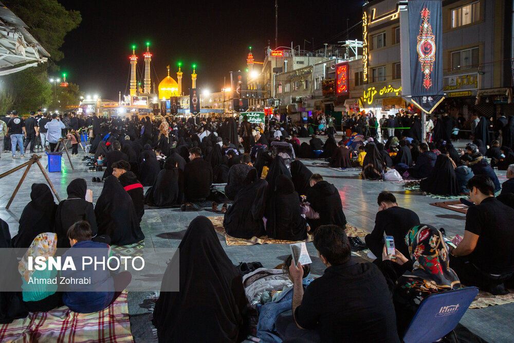 لیالی قدر؛ شب نوزدهم ماه مبارک رمضان در حرم حضرت فاطمه معصومه(س)