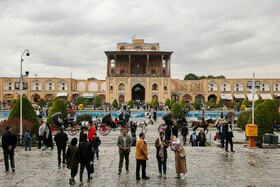 میدان نقش جهان و میزبانی از مسافران نوروزی