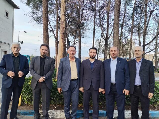 حمایت از تولید و سرمایهگذاری، کلید رشد اقتصادی و تحقق وفاق ملی