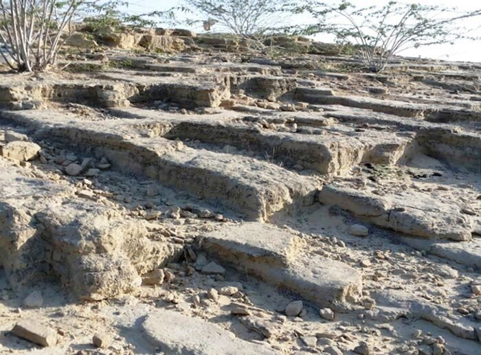 این روستای ایرانی مدفن اجنه است+عکس