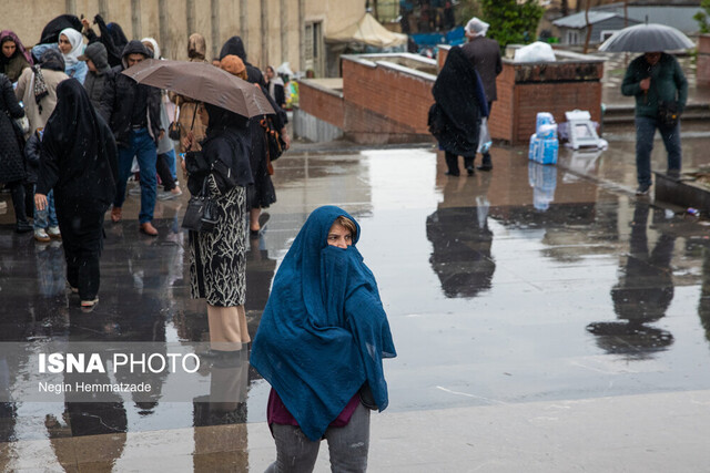 تداوم رگبار باران در نیمه شمالی کشور/ وقوع گرد و خاک در نقاط مختلف ایران