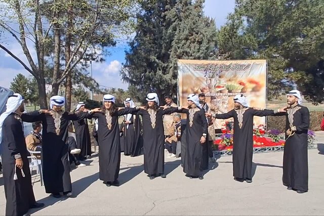 اجرای برنامههای فرهنگی اقوام ایرانی در کاخ مروارید کرج