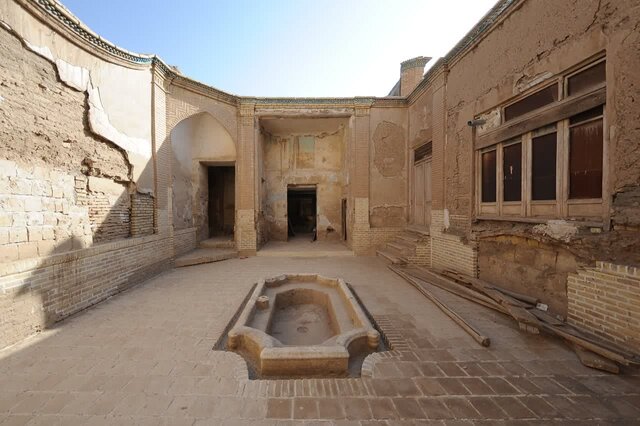 خانه شاکری قم؛ میراثی بیهمتا در انتظار مرمت و احیاء