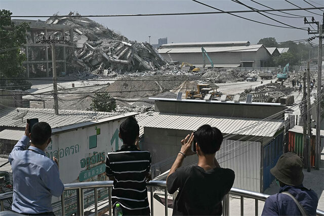 عکس تزیینی است اعلام آمادگی هلال احمر ایران برای کمک به زلزله زدگان میانمار