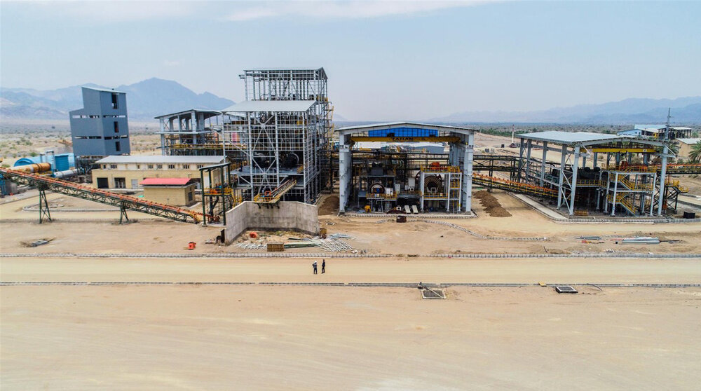 Report: Iran’s largest titanium plant ready for production