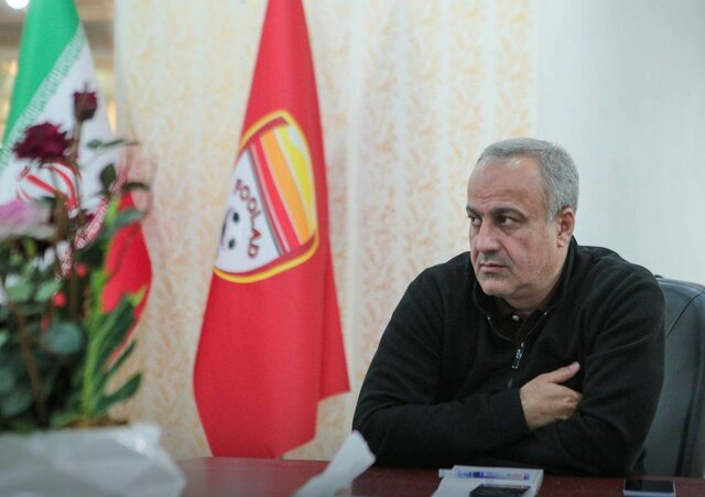 خبیری: یک آدم بیادب هر کاری دلش در این فوتبال میخواهد انجام میدهد! خبیری: یک آدم بیادب هر کاری دلش در این فوتبال میخواهد انجام میدهد!