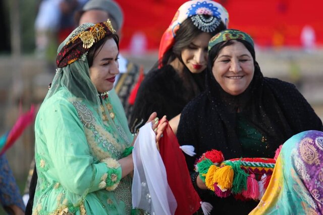 جشن نوروزگاه به مناسبت روز«جمهوری اسلامی» در یاسوج برگزار شد