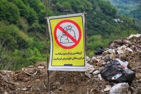 زباله های بجامانده از مسافران نوروزی در طبیعت سوادکوه - مازندران