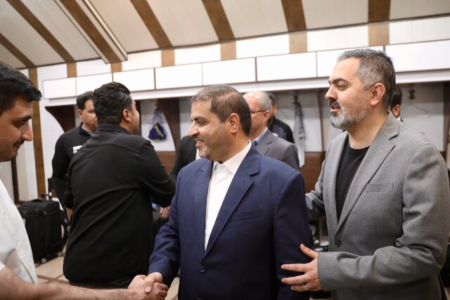 حضور مسئولان استان یزد در حمایت از تیم چادرملو اردکان در اصفهان