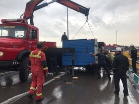 واژگونی مرگبار نیسان در بزرگراه باکری؛ راننده جان باخت