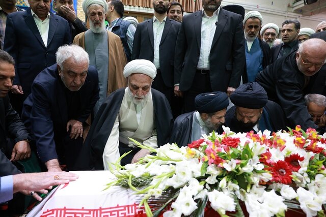 مراسم تشییع پیکر حجتالاسلام نیری برگزار شد مراسم تشییع پیکر حجتالاسلام نیری برگزار شد