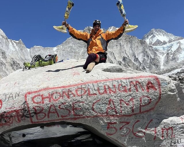 پیمایش اورست با دو پای مصنوعی! پیمایش اورست با دو پای مصنوعی!