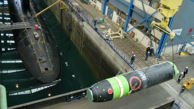 بازنگری در دکترین هستهای فرانسه در سایه تهدیدهای نوظهور